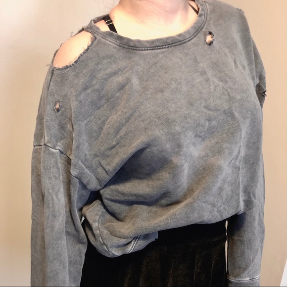 Grunge Sweater - Picture 1 of 3